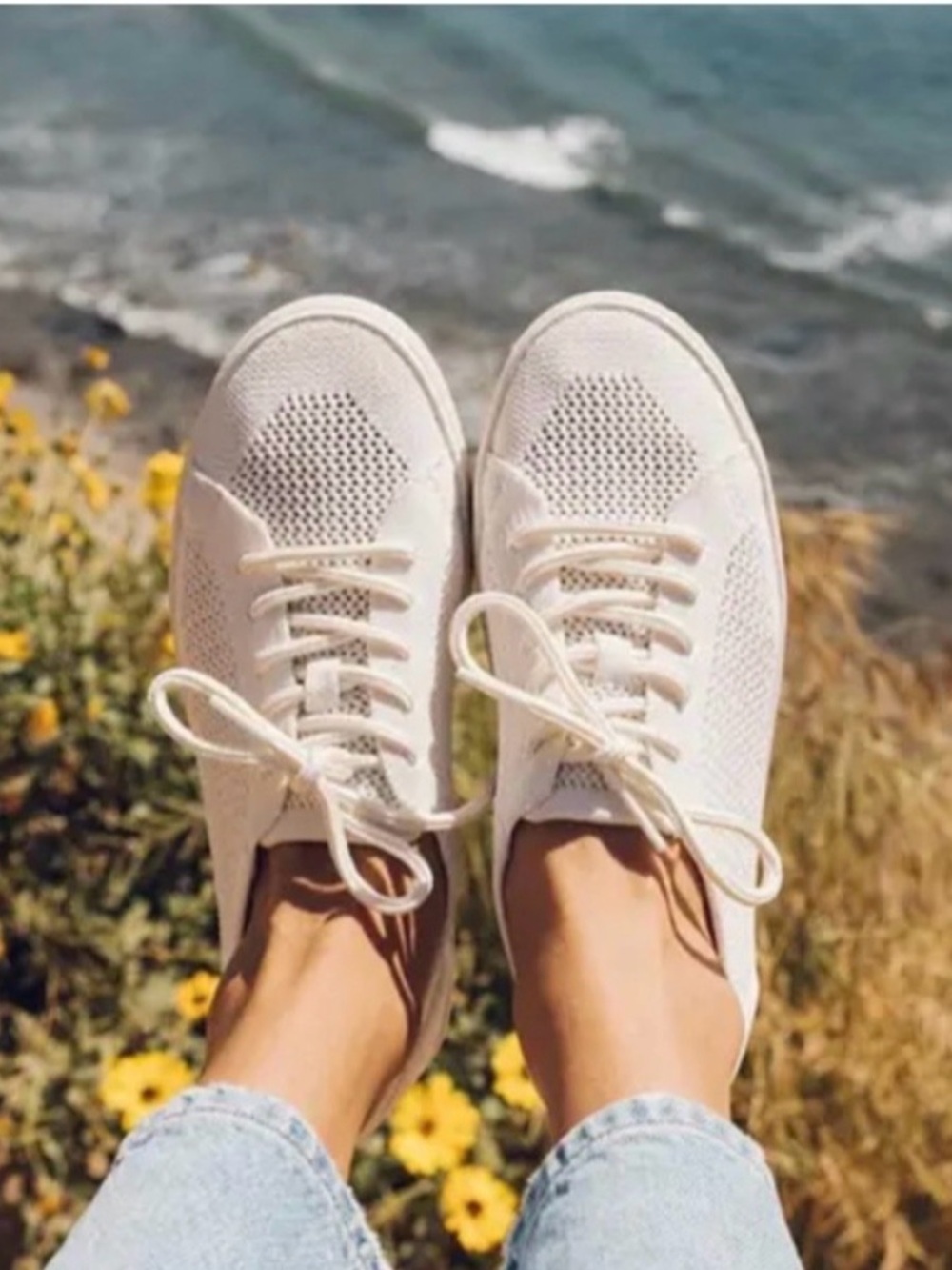 Soludos brand new - Women's Lightweight Knit Lace-Up Sneakers